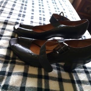 Black, comfortable heels.